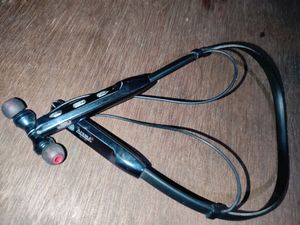 2 Months Used Bluetooth Headphones Best Speaker