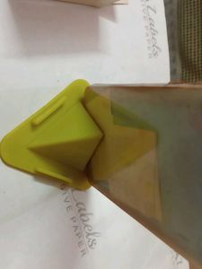 Pyramid Cellphone Bracket
