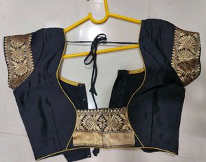 Beautiful Black Floral Saree