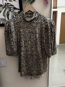 Gap Floral Print Mock Neck Slim Fit Top