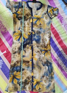 Rayon Kurti In Good Condition