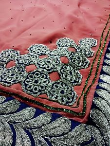 Gorgeous Pink 💖Saree with thread work border🥰