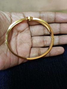 Stainless Steel Gold Plated anti tarnish bracelet