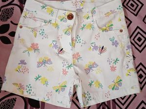 A Cute Little Short For Girls
