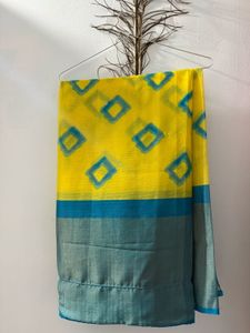 Women Trendy Saree With Blouse