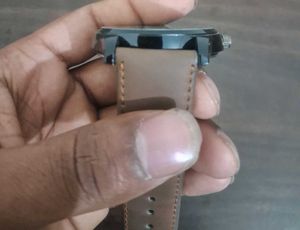 Men&#39;s Brown Leather Hand Watch