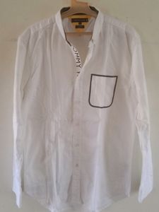 Tommy&#39;s White Buttondown