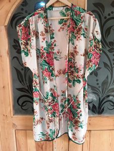🇺🇲Vintage Floral Robe