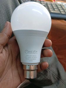 Quick On 15 Watt LED Bulb White