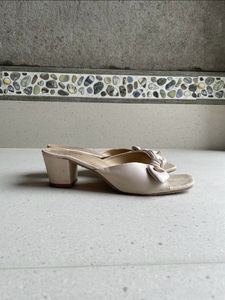 Bow White Heel
