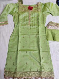 Pakistani Kurta And Duppata