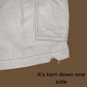 Carhartt Vintage White Cargo Shorts (36&#34;)