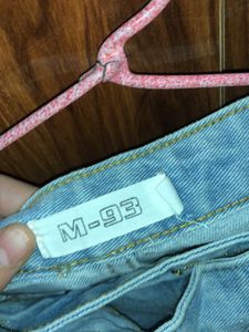 Light Wash Cropped Jeans