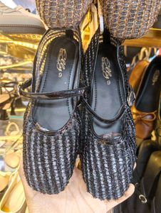 Elly Black Mary Janes