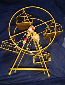 Golden Metal Giant Wheel