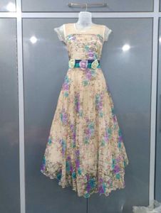 Stylish Gown For Part And Wedding
