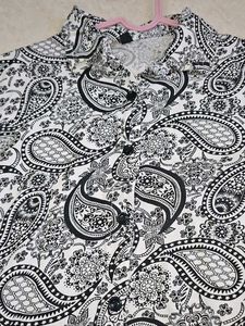 Black And White Crop Shirt