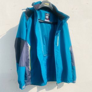 Stylish Blue Outdoor Jacket