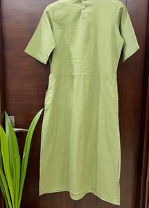 AJIO Green Casual Dress