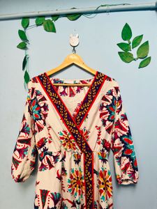 Chinese Dress  Perfectly For Beaches 🍒