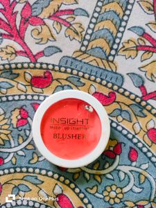 Huda color Pro Concealer+ insight blush+makeup bru