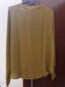 Forever 21 Front Slit Top - Size M