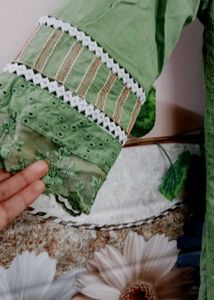 Pakistani Green Embroidered Kurta Set