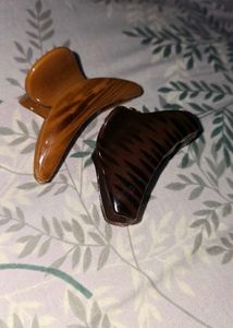 Brown Hair Claw Clip