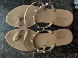 🩷Preloved Bata Flats N Others ( On Sale)🌼