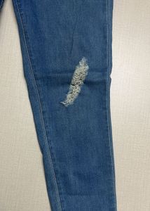 Blue Ripped Skinny Fit Jean