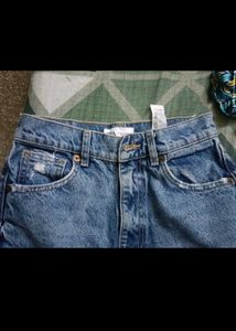 Zara Distressed Denim Jeans, Fit 26/27/28