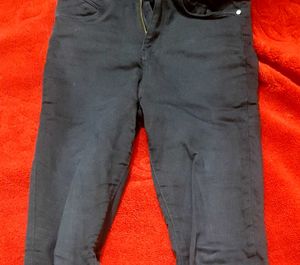 Beautiful Black Skinny Jeans 👖 💣