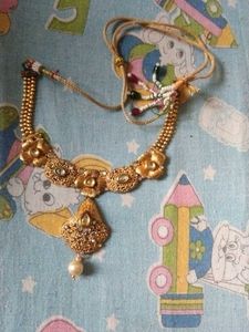 Golden Necklace 🪞