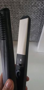 Nova Hair Straightener