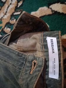 Bershka Old Look Jeans – Size 32 | Original Price