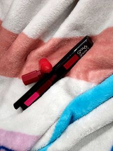 It's a Combination Of 5 Colours