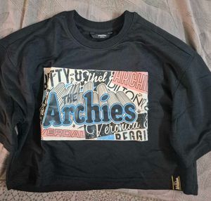 The Archies Cropped TeeSoft black cotton tee