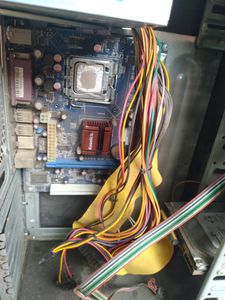 Cpu Cabinet With Everything Free Inside
