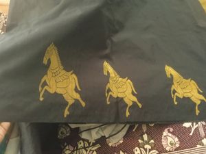 Back &amp;golden Pattusaree With Pri Cut Blouse
