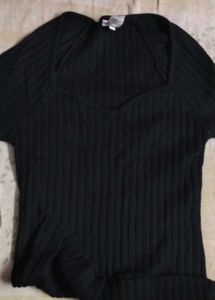 Zara Dupe Sweet Heart Neck Korean Top 🖤