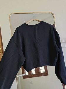 H&amp;M Black Cropped Knot Sweatshirt