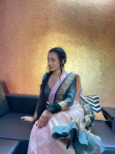 Elegant Peach Saree With Blouse Size Small
