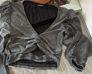 Stylish Crop Top Shimmer Pattern