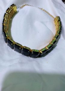 Choker necklace