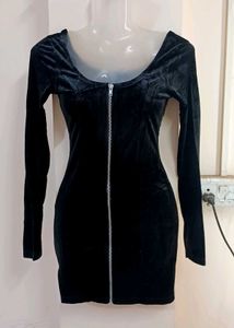 H&amp;M Front Zipper Velvet Bodycon