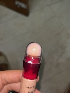 New Instant Age Rewind Concealer
