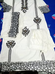 Organza Detailing Kurta Set