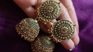 Jhumke