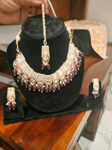Elegant Necklace &amp; Earring Set With Mangtikka