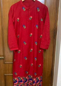 Kashmiri Red Embroidered Kurta Pant Set